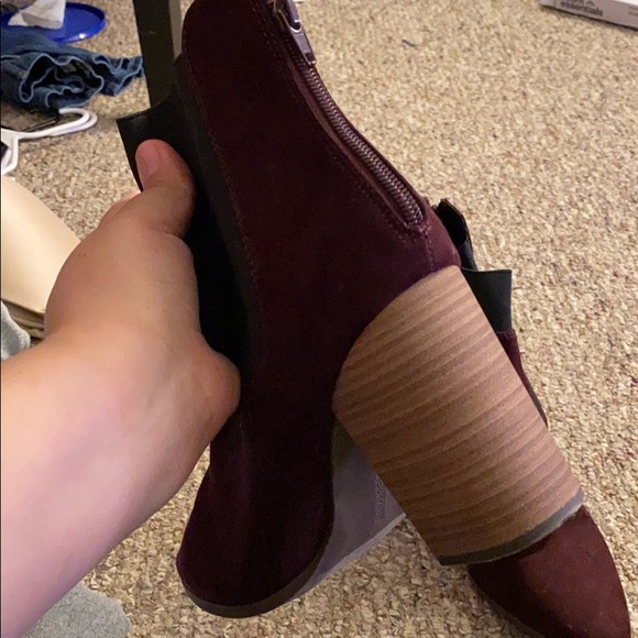 Burgundy bootie - Picture 3 of 5